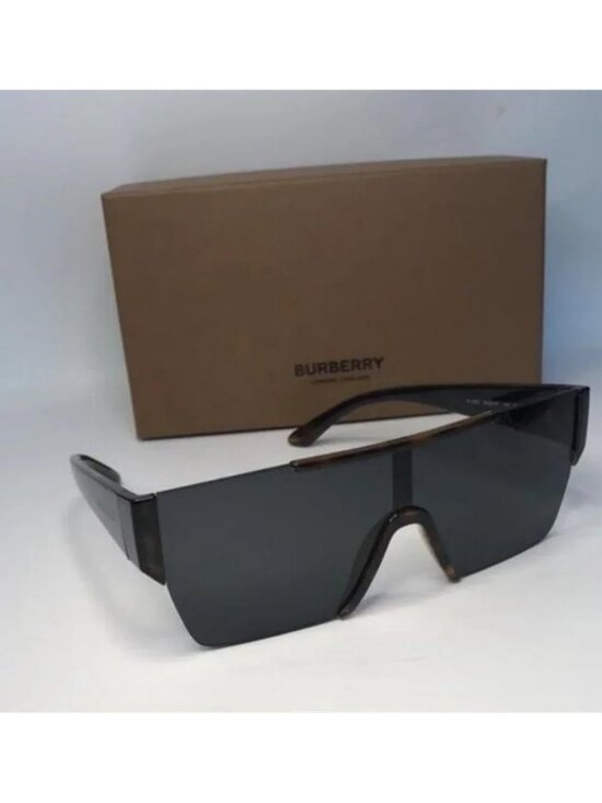 ?- Authentic New BurberryBE4291 - 300287 Oversize  Sunglasses main image 12